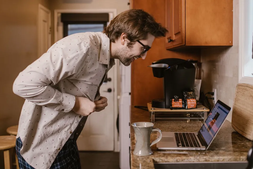 Proof-First Job Hunting: Current AI Directives for Grand Rapids, MN Candidates (October 2026)