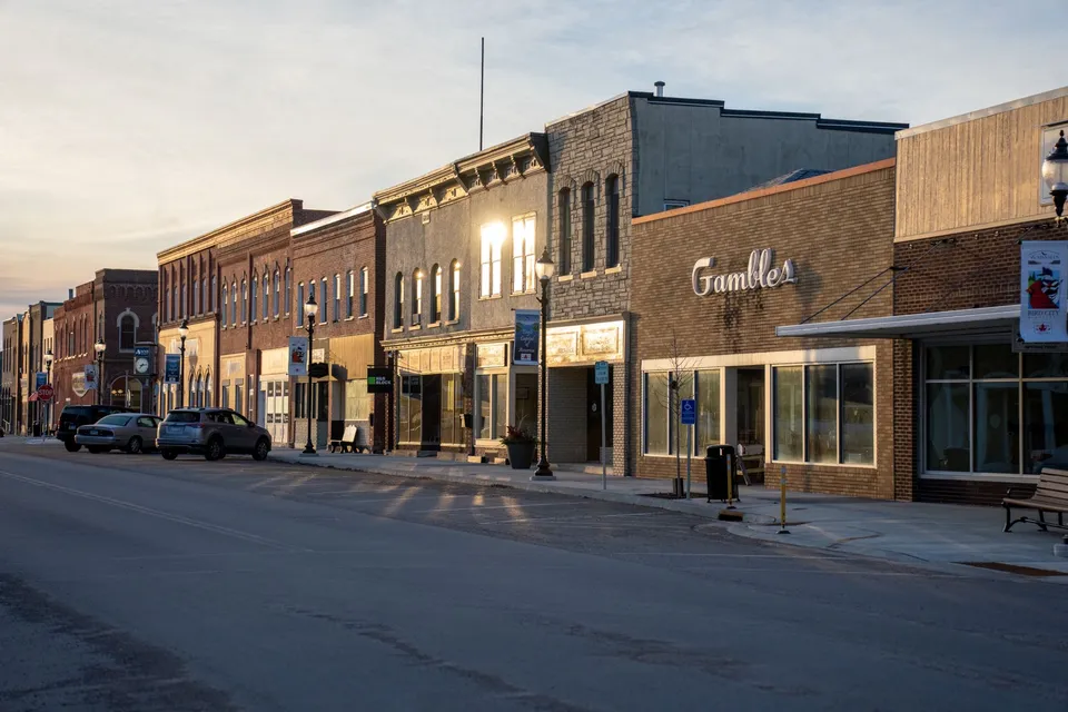 The Credibility-First AI Checklist for Grand Rapids, MN Job Seekers (October 2026)